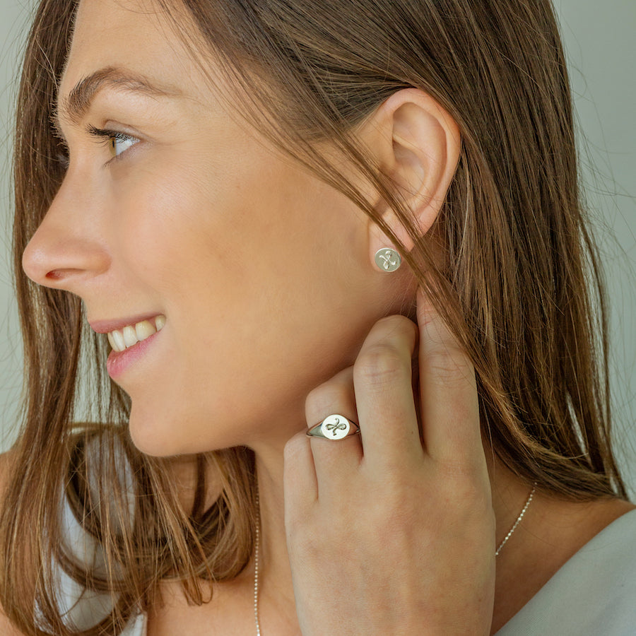 Signet ring near me best sale