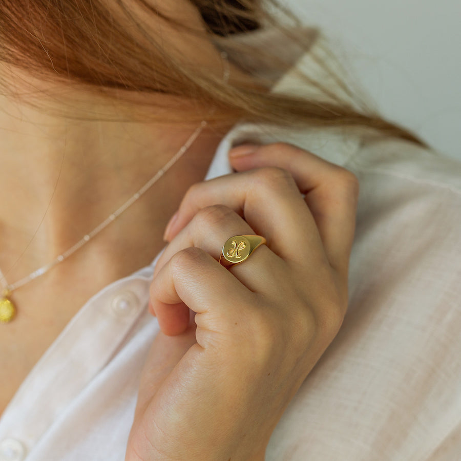 Friendship 'Me' Signet Ring 18ct Gold Vermeil – Tiafi Jewellery